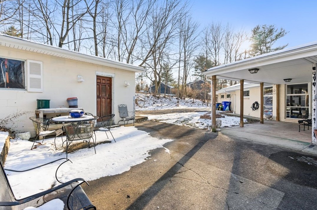 5311 Georgiann Dr, Gibsonia PA  15044-9659 exterior