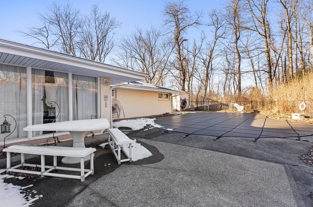 5311 Georgiann Dr, Gibsonia PA  15044-9659 exterior