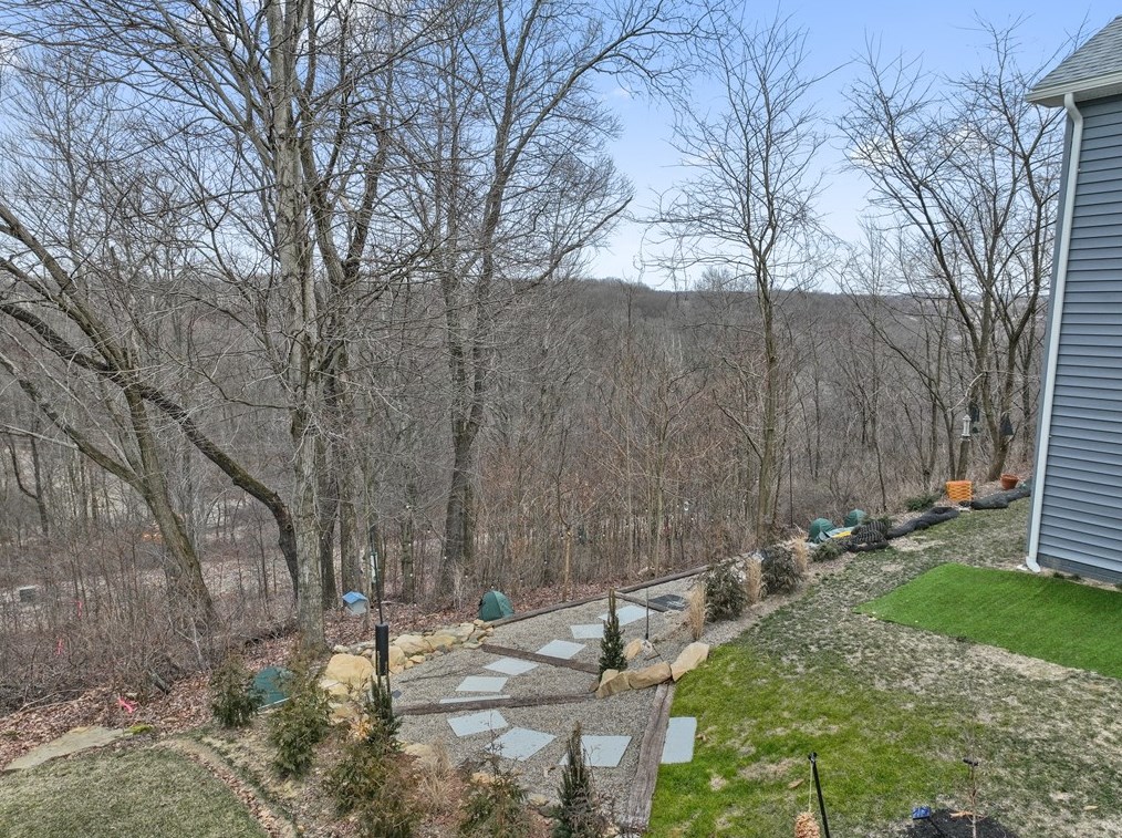 205 Wyncrest Dr, Butler PA  16001-1795 exterior