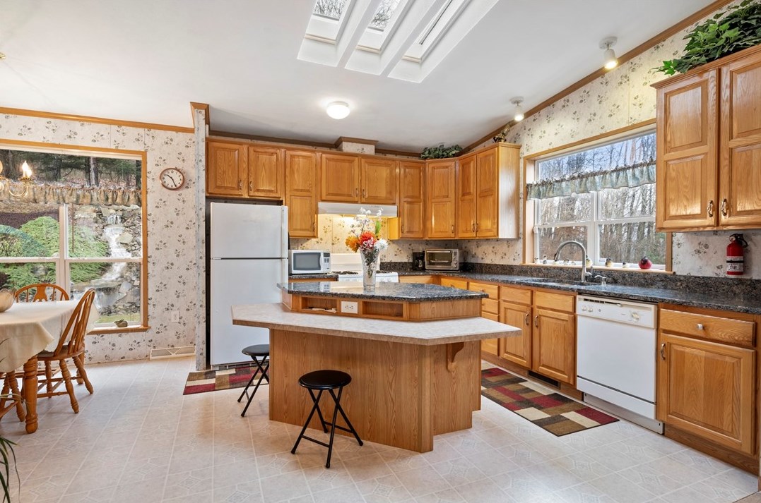 3051 Annette St, Ardara PA  15615-9724 exterior