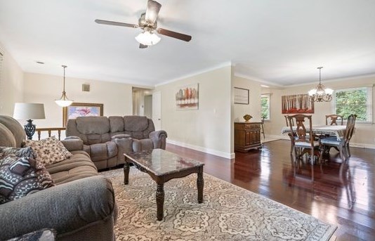 117 Mellon Dr, North Huntingdon PA  15642-4739 exterior
