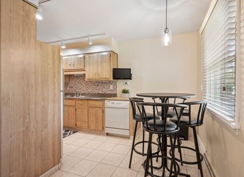 117 Mellon Dr, North Huntingdon PA  15642-4739 exterior