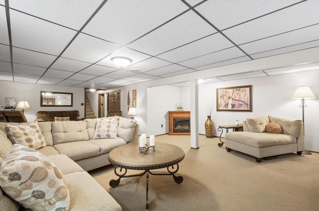 181 Paul St, Washington PA  15301-1444 exterior