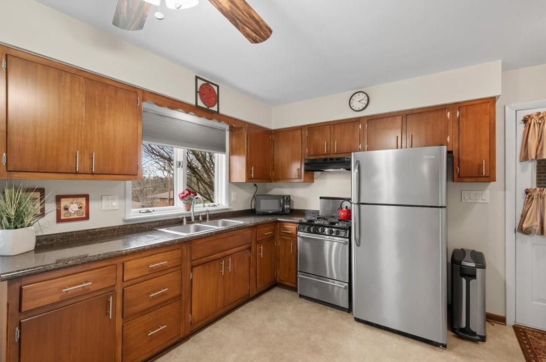 181 Paul St, Washington PA  15301-1444 exterior