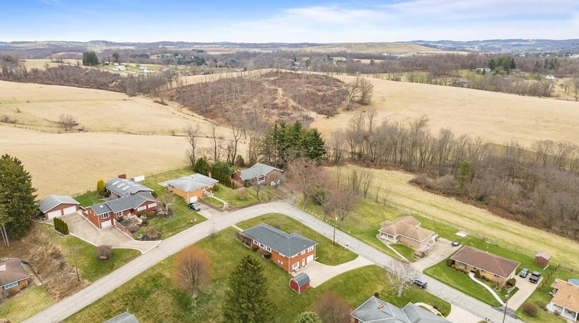 181 Paul St, Washington PA  15301-1444 exterior