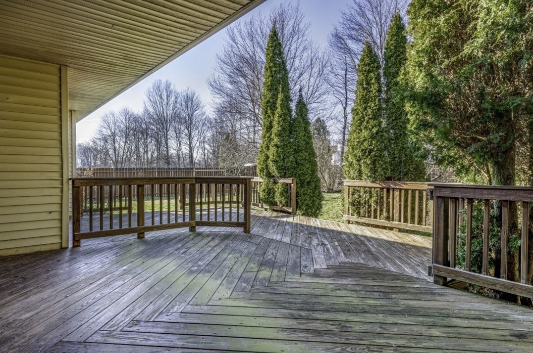 3583 Tiffany Ln, Hermitage PA  16148-6013 exterior