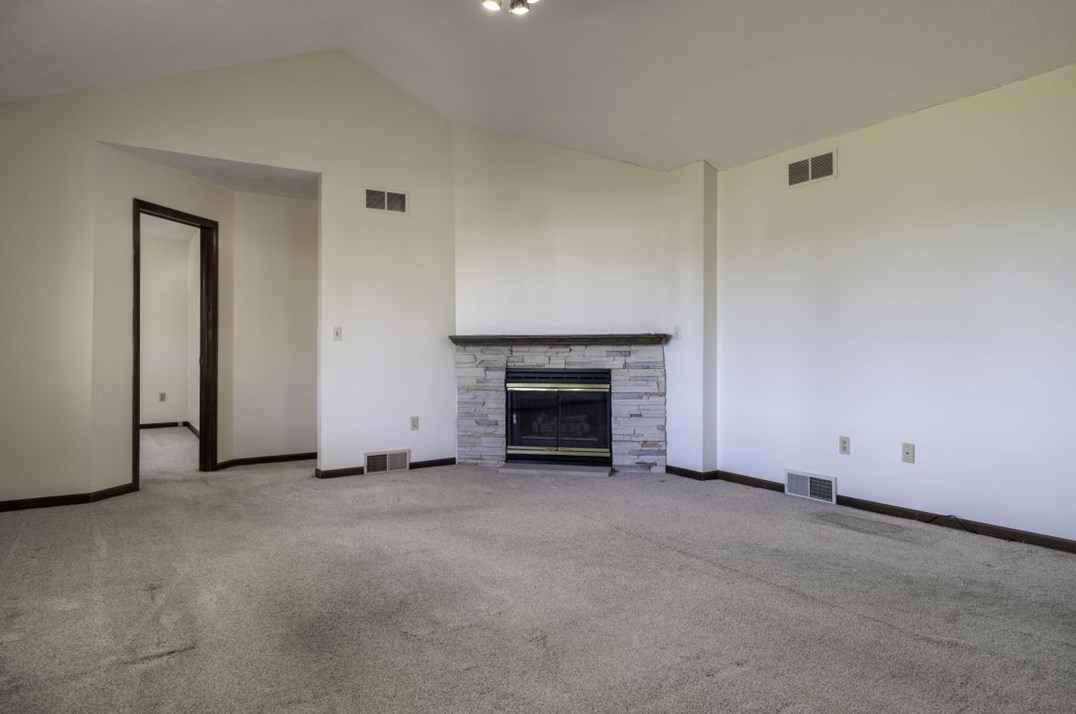 3583 Tiffany Ln, Hermitage PA  16148-6013 exterior