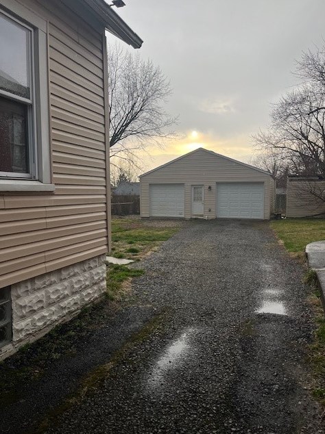 1084 Sherman Ave, Hermitage PA  16146-3923 exterior