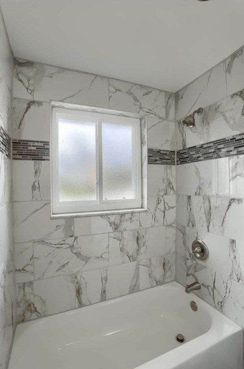 226 Suncrest Dr, Verona PA  15147-1652 exterior