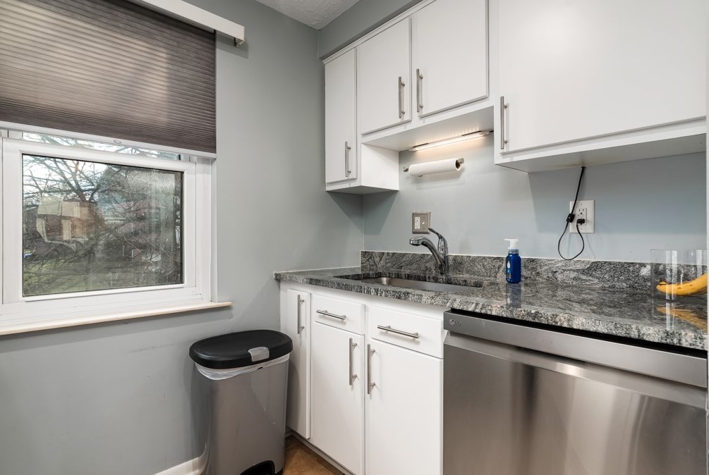100 Stoney Creek Ct, Seven Fields PA  16046-7914 exterior
