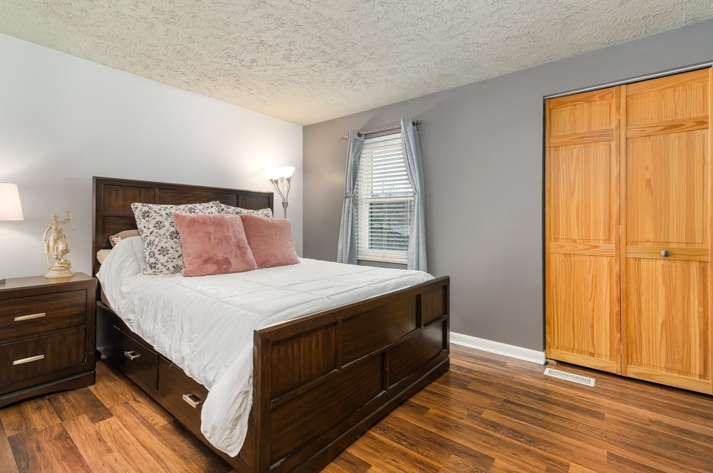 100 Stoney Creek Ct, Seven Fields PA  16046-7914 exterior