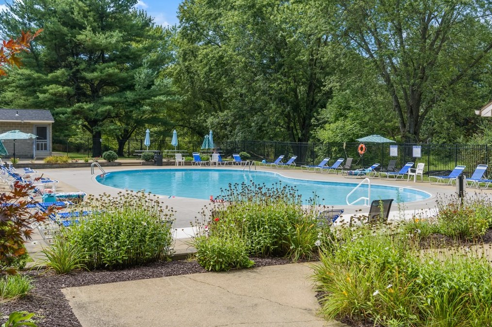 100 Stoney Creek Ct, Seven Fields PA  16046-7914 exterior