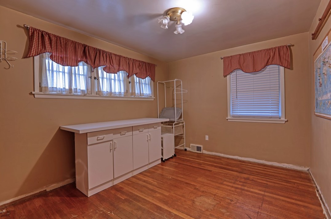 123 Creighton St, Beaver Falls PA  15010-1225 exterior