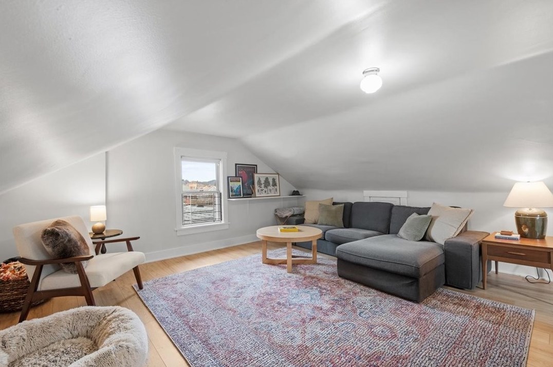 1434 Morningside Ave, Pittsburgh PA  15206-1329 exterior