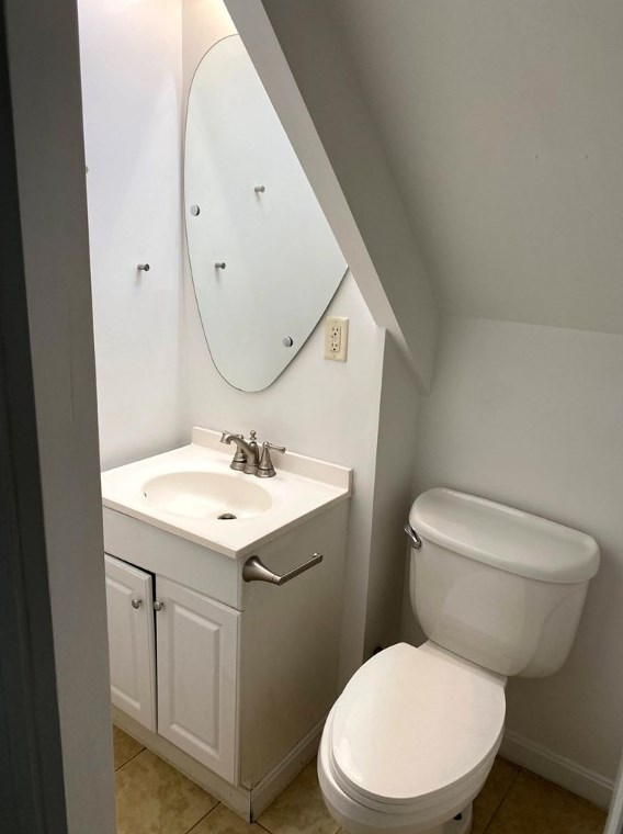 1815 Fox Way, Pittsburgh PA  15203-1731 exterior