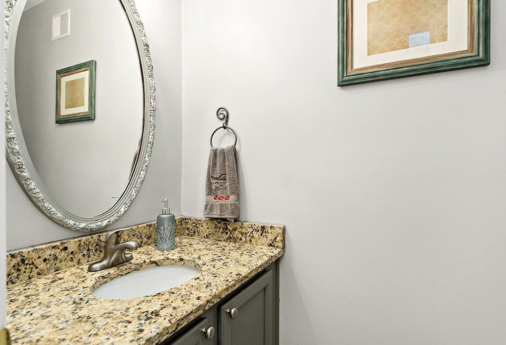 44 18 St, Pittsburgh PA 15222-4401 exterior