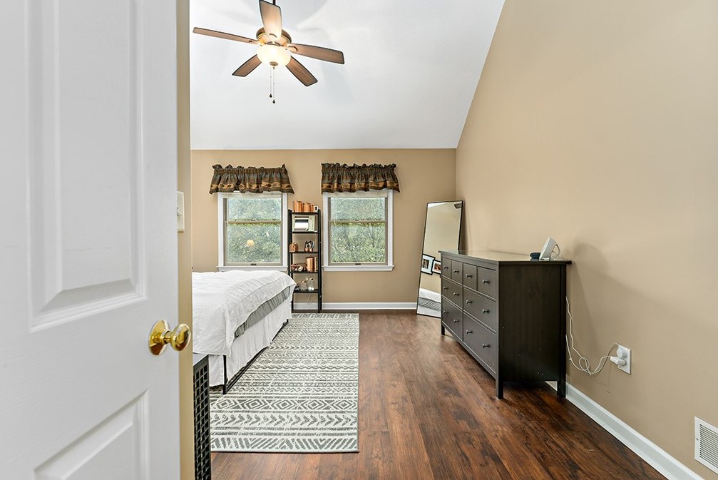 44 18 St, Pittsburgh PA 15222-4401 exterior