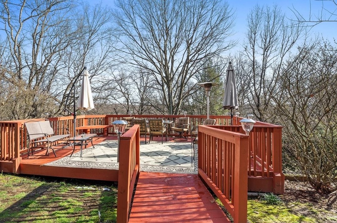 2745 Orlando Pl, Pittsburgh PA  15235-4116 exterior