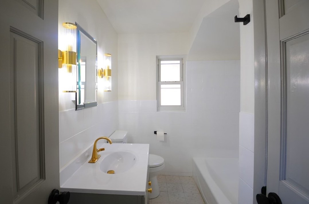 2423 Kingwood St, Pittsburgh PA  15234-3155 exterior