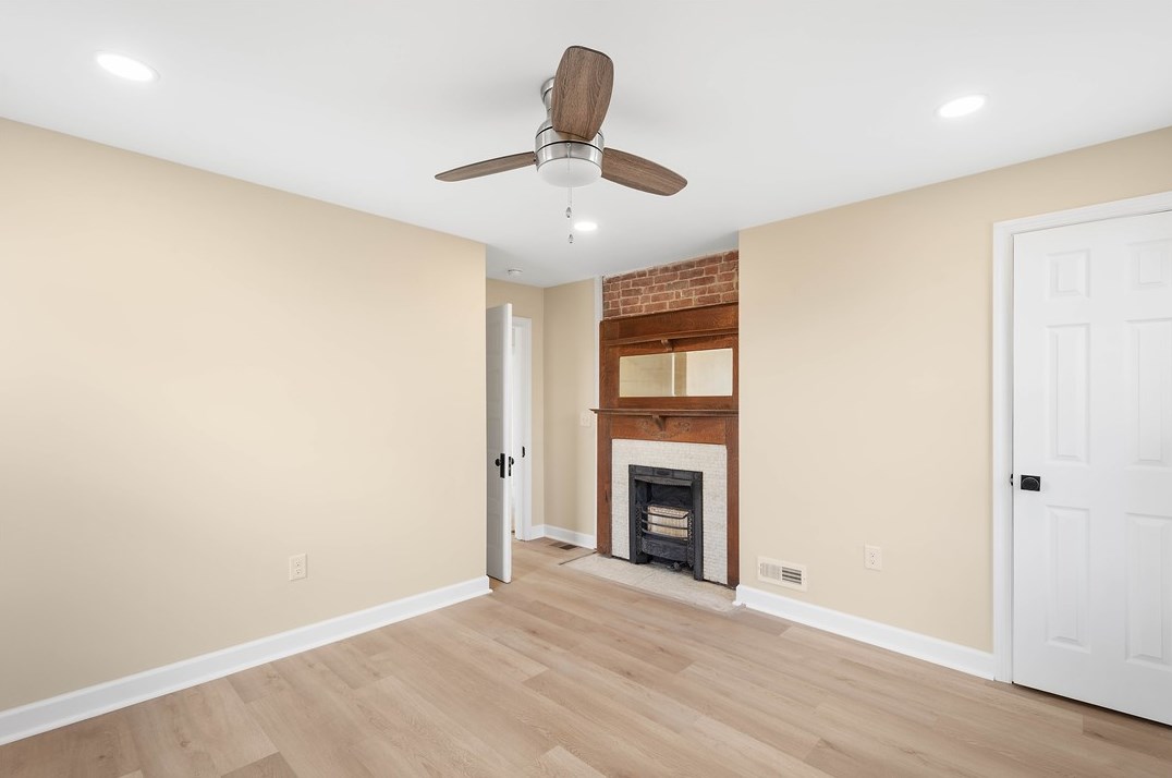 156 Linwood Ave, Pittsburgh PA 15205-3308 exterior