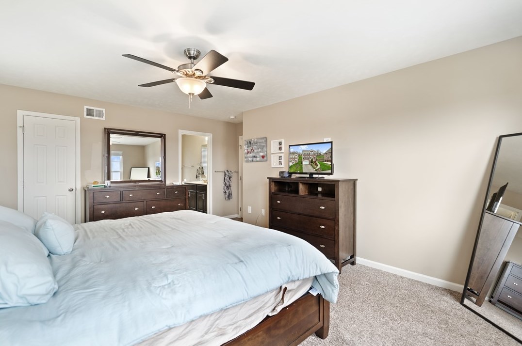 5 Puskar Ln, Canonsburg PA  15317-1998 exterior