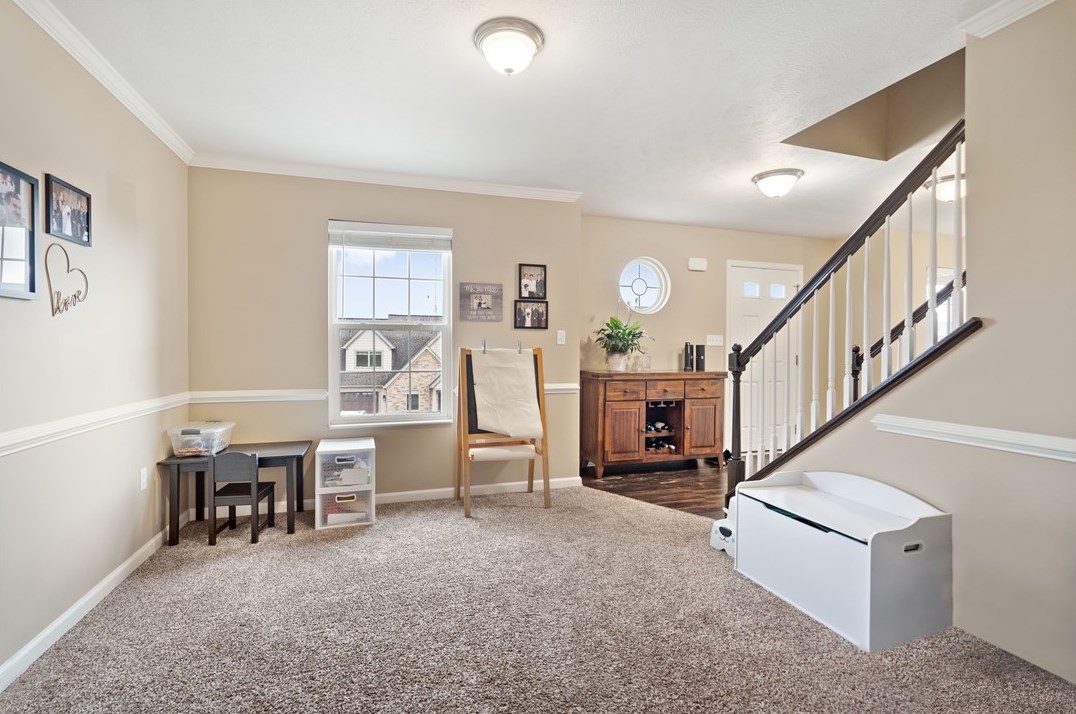 5 Puskar Ln, Canonsburg PA  15317-1998 exterior