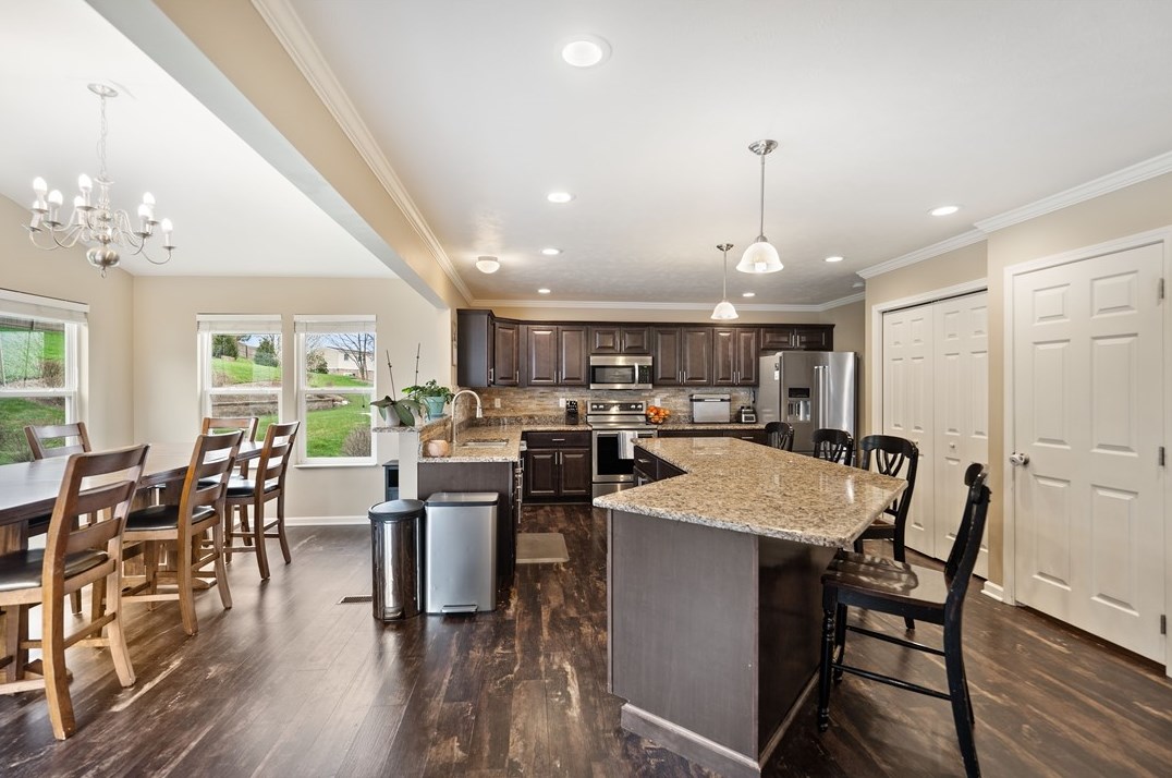 5 Puskar Ln, Canonsburg PA  15317-1998 exterior