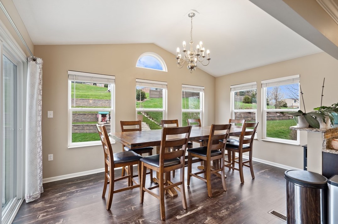 5 Puskar Ln, Canonsburg PA  15317-1998 exterior