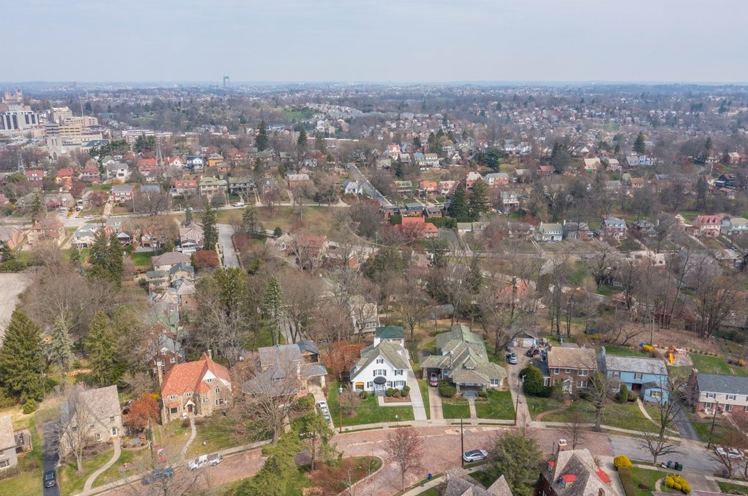 145 Main Entrance Dr, Pittsburgh PA  15122-1153 exterior