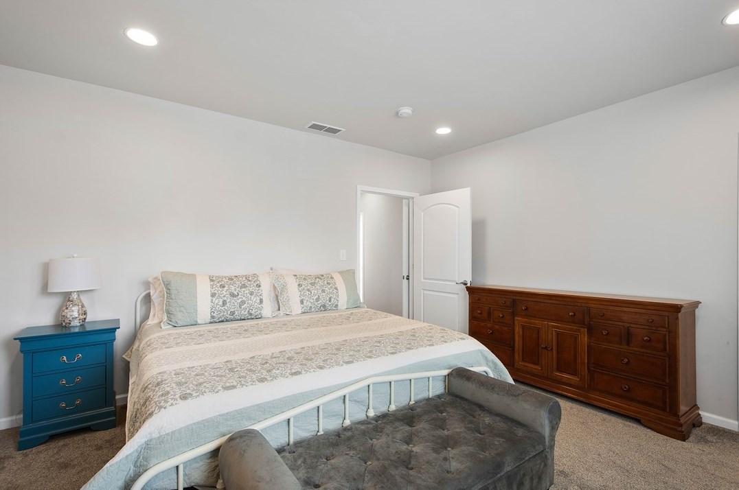 145 Main Entrance Dr, Pittsburgh PA  15122-1153 exterior