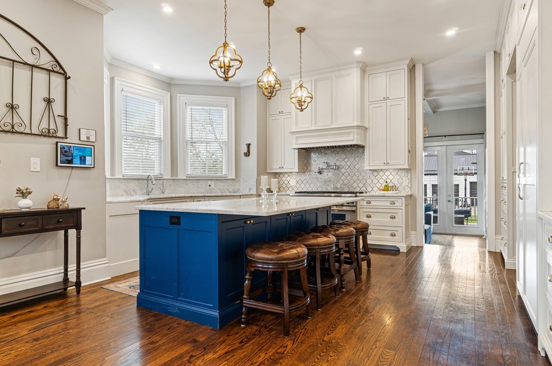 335 Chestnut St, Sewickley PA 15143-1809 exterior