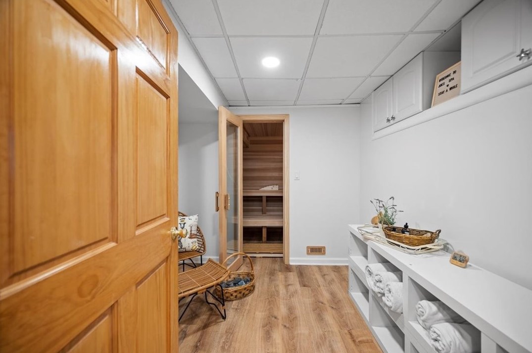 135 Devonwood Dr, Pittsburgh PA  15241-2255 exterior