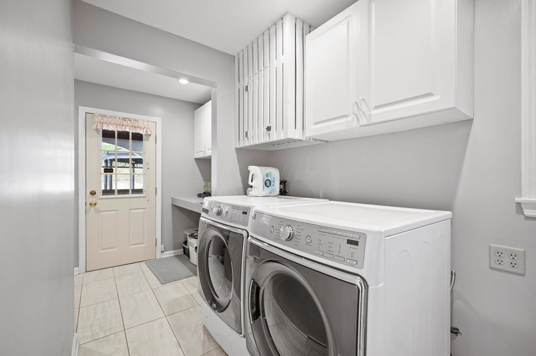 135 Devonwood Dr, Pittsburgh PA  15241-2255 exterior