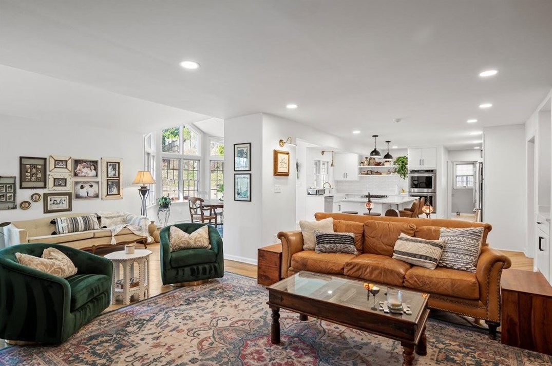 135 Devonwood Dr, Pittsburgh PA  15241-2255 exterior