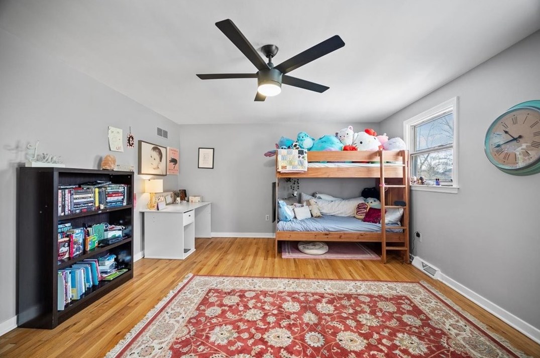 135 Devonwood Dr, Pittsburgh PA  15241-2255 exterior