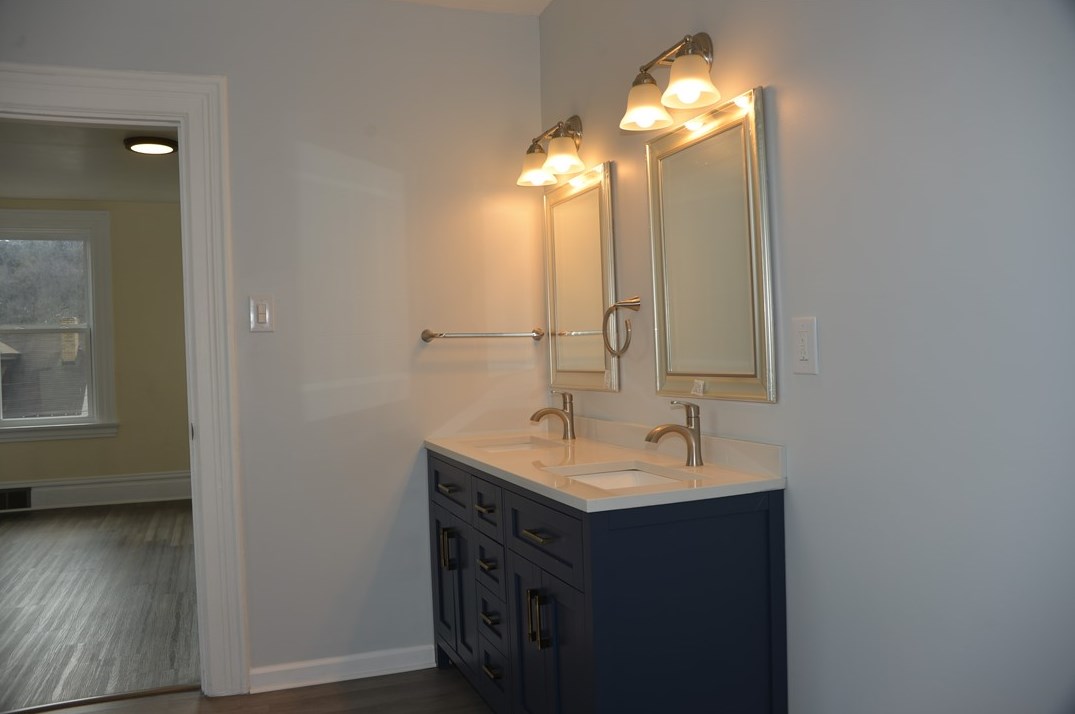 44 Vilsack St, Pittsburgh PA 15223-1733 exterior