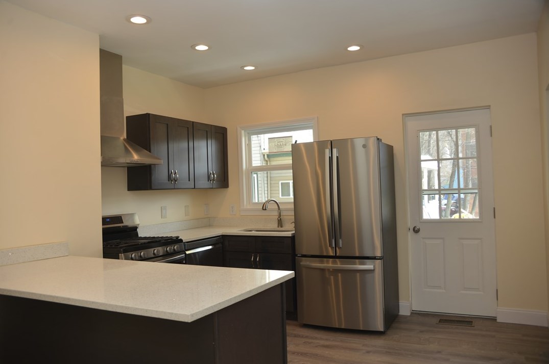 44 Vilsack St, Pittsburgh PA 15223-1733 exterior