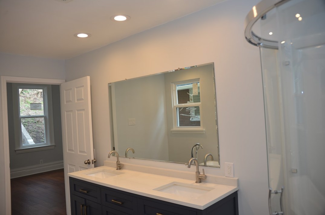 44 Vilsack St, Pittsburgh PA 15223-1733 exterior