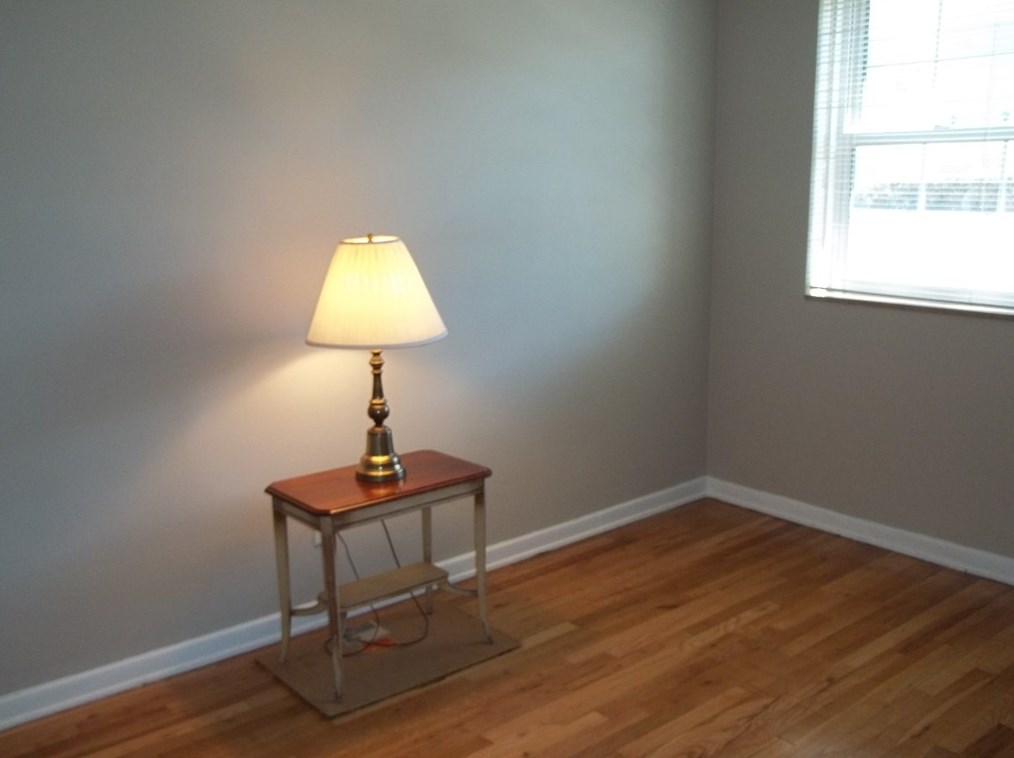 4 Chapel Dr, Pittsburgh PA 15237-2517 exterior