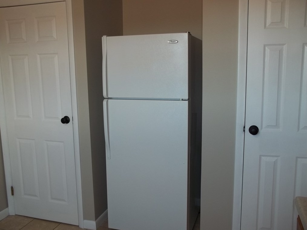 4 Chapel Dr, Pittsburgh PA 15237-2517 exterior