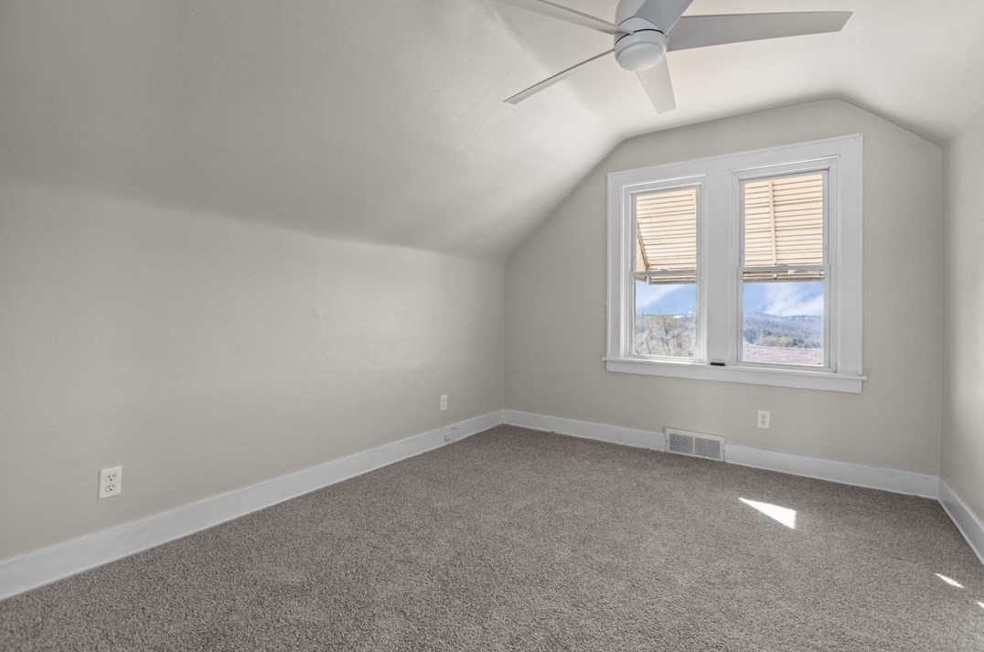 2206 Conlin St, Pittsburgh PA  15122-3508 exterior