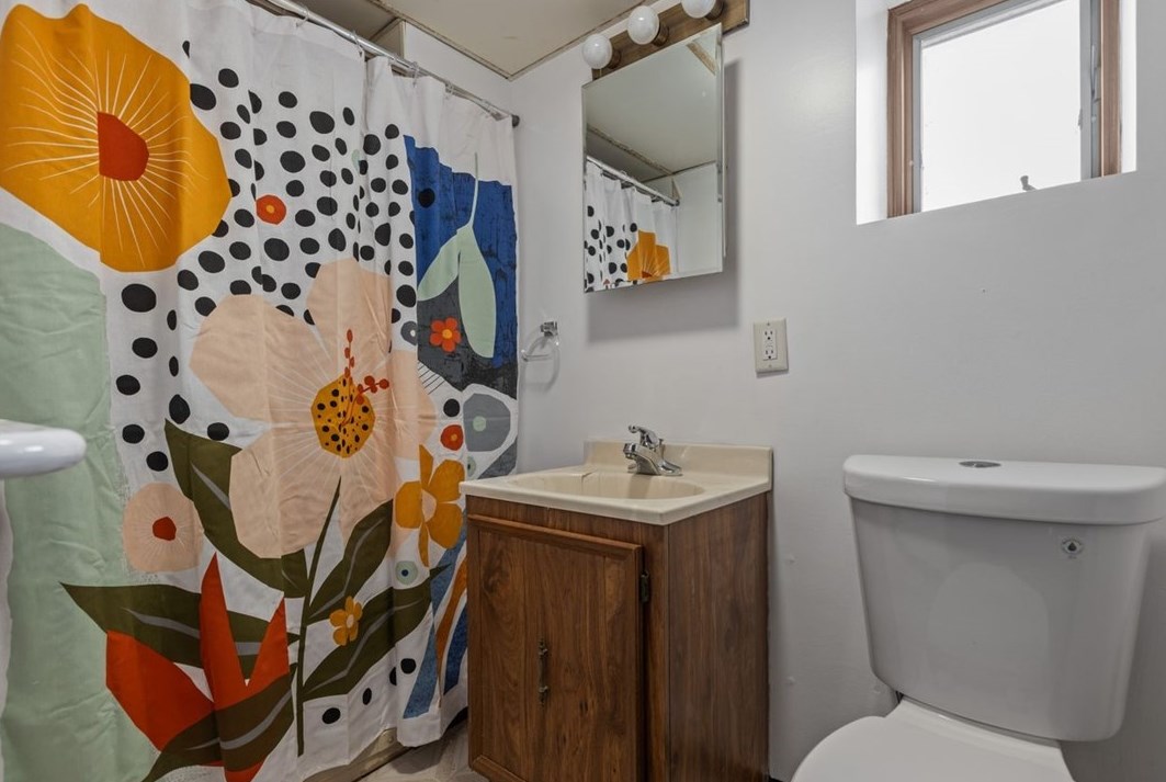 2206 Conlin St, Pittsburgh PA  15122-3508 exterior