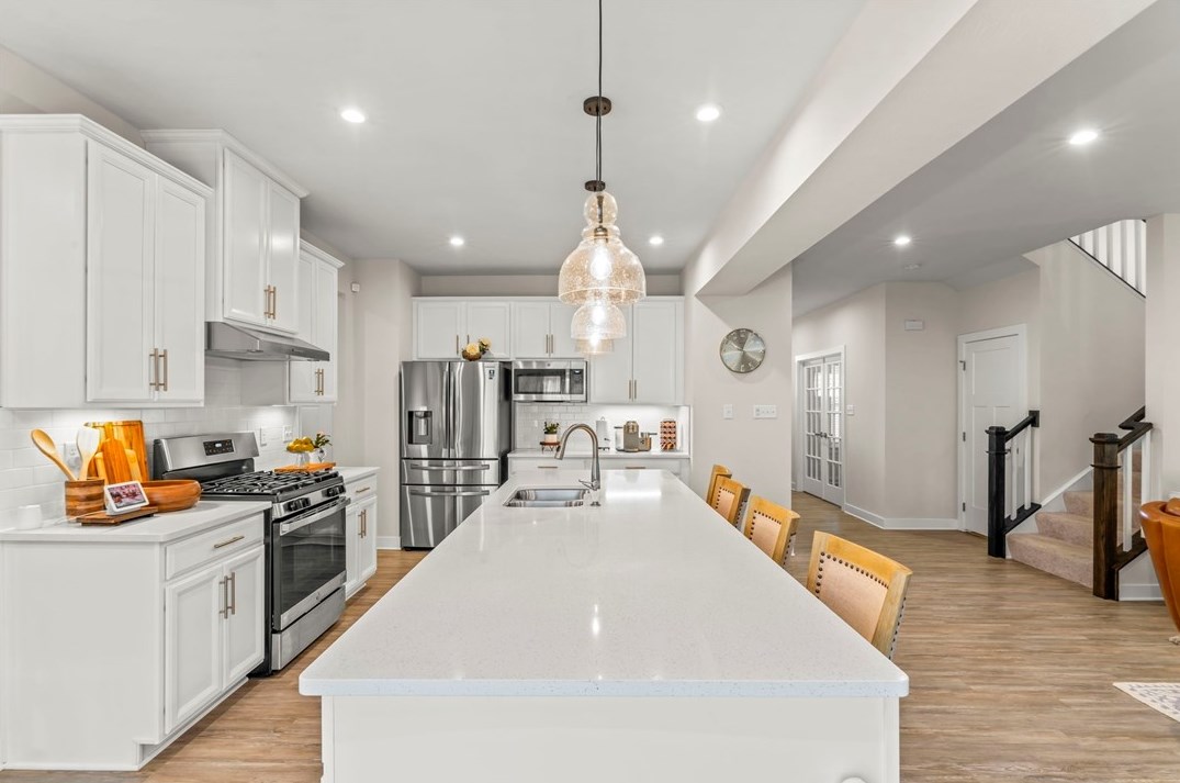 604 Manor Dr, Washington PA  15301-2967 exterior