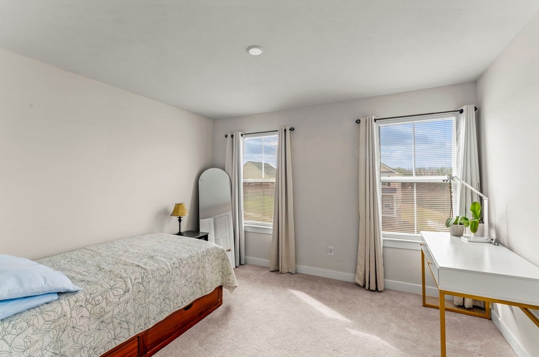 604 Manor Dr, Washington PA  15301-2967 exterior