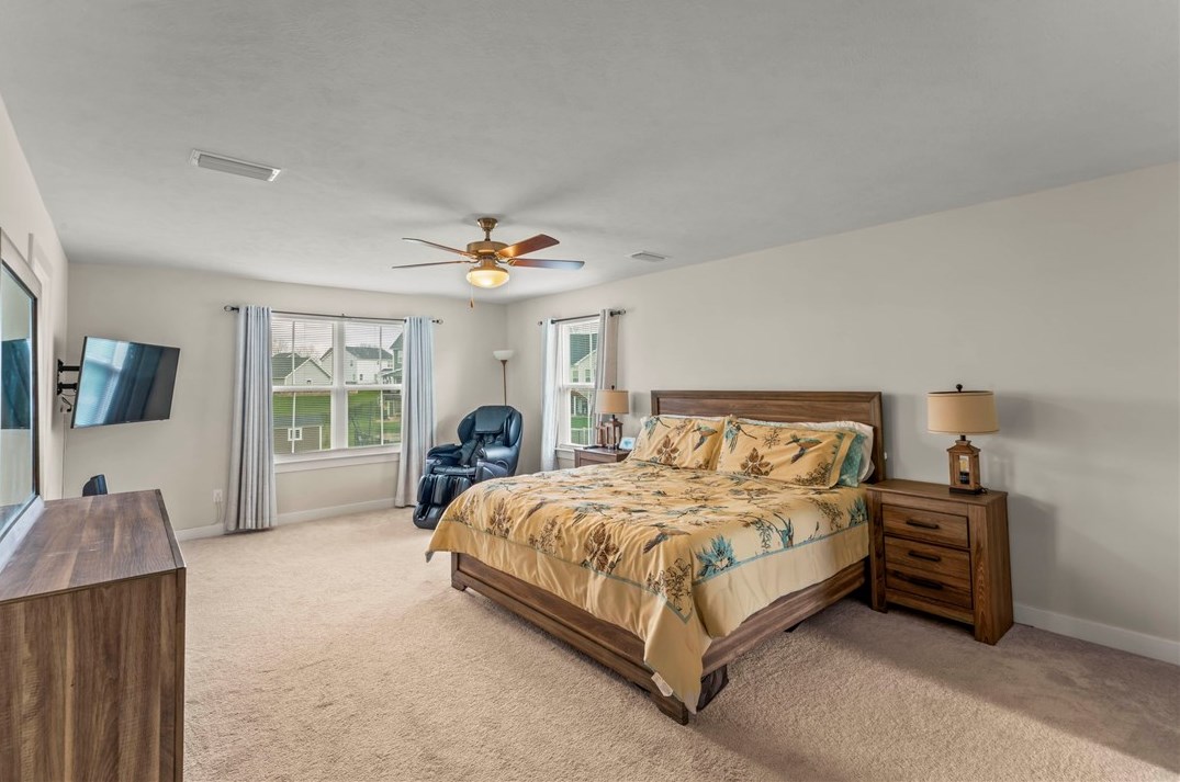 604 Manor Dr, Washington PA  15301-2967 exterior