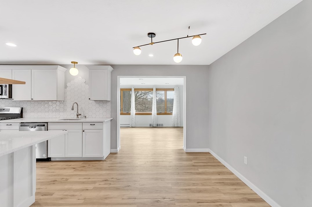 406 Smt Dr, Pittsburgh PA 15238-2921 exterior