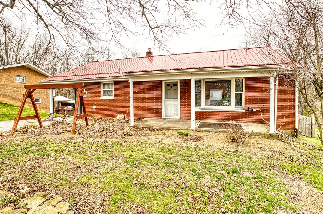 125 1st Ave, Midland, PA 15059