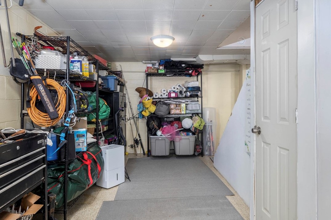 120 Richards Dr, Canonsburg PA  15317-3116 exterior