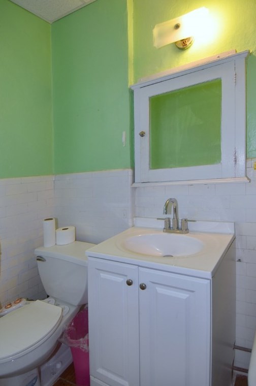 5528 Forbes Ave, Pittsburgh PA  15217-1126 exterior