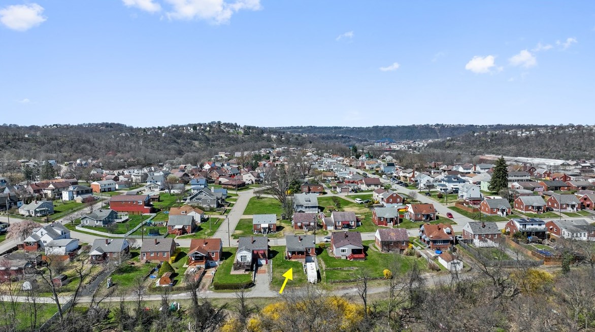 309 Owens Ave, Mckeesport PA  15133-2435 exterior